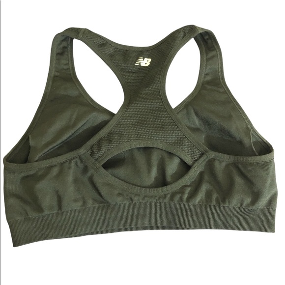 New Balance Activewear Black Sports Bra - Picture 4 of 4